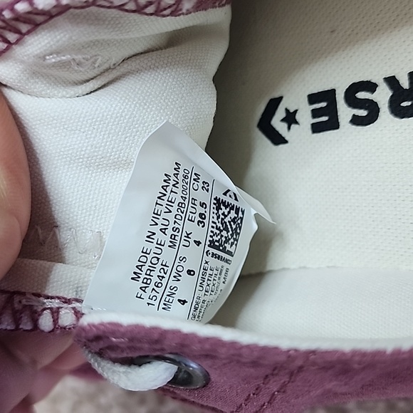 Converse - Picture 5 of 7